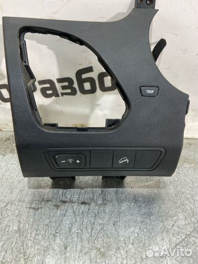 Накладка торпеды Hyundai Ix35 2.0 D4HA 2012