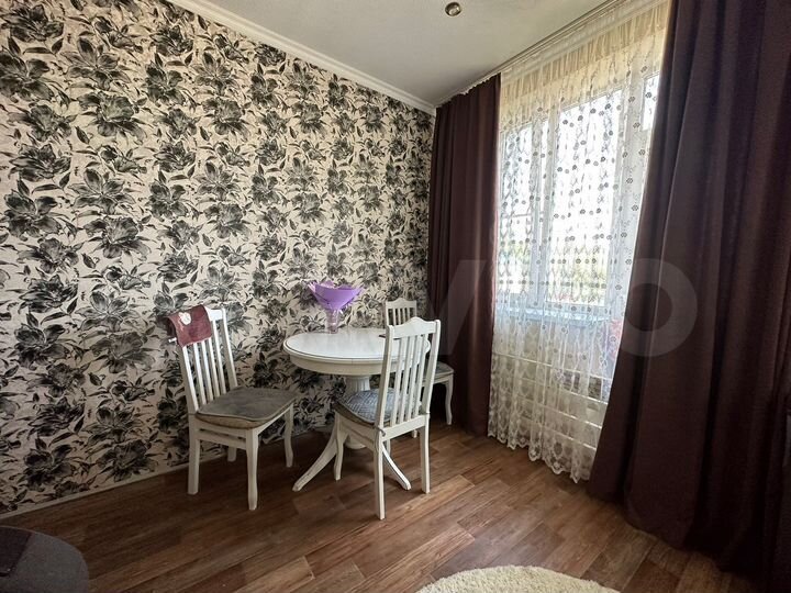 2-к. квартира, 60 м², 2/2 эт.