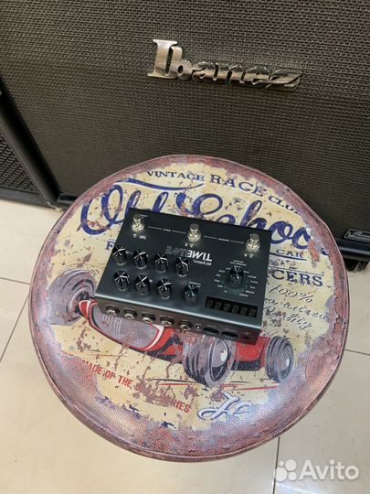 Гитарная педаль Delay Strymon TimeLine