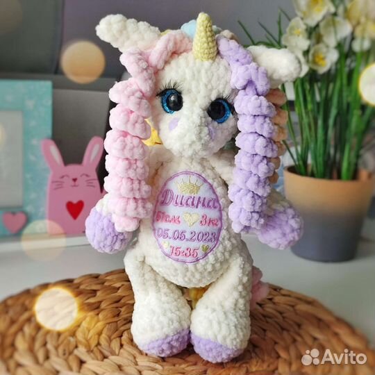 Вязаная игрушка с метрикой