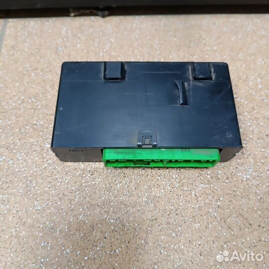 Блоки управления центральным замком Volvo S40 I