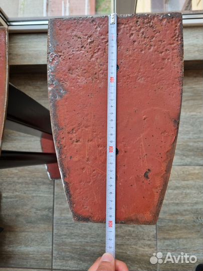 Стойки для полочной акустики