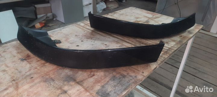 Накладки на передний бампер lancer 10