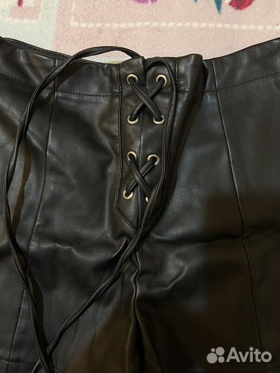 Кожаные шорты
