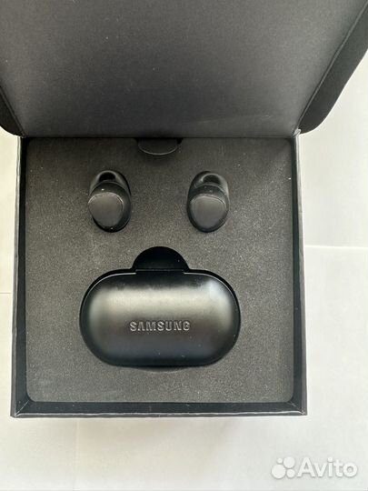 Samsung gear iconx 2018