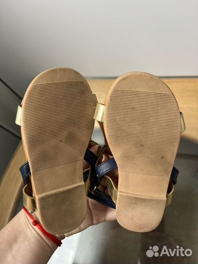 Босоножки для девочки hm 24р