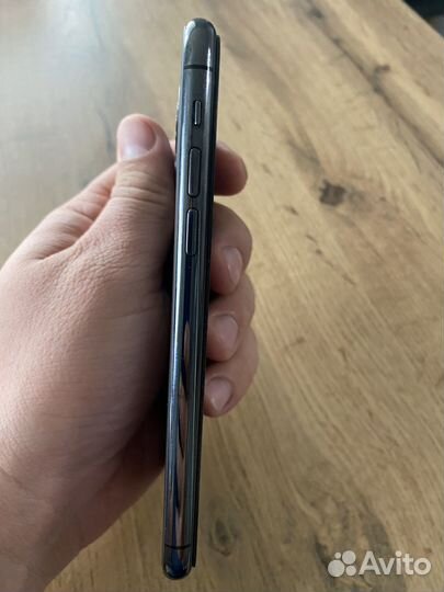 iPhone 11 Pro, 64 ГБ