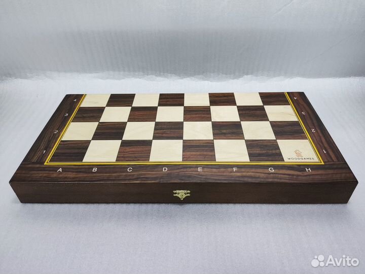 Шахматная доска Баталия 50х50 см, без фигур, WG42