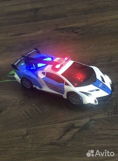 Машинка музыкальная с диско-шаром