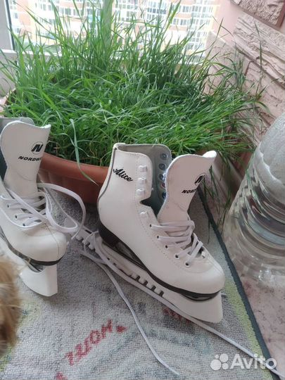 Коньки фигурные детские размер 30 натуральная кожа