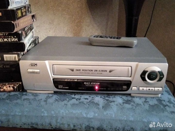 Видеомагнитофон GVC Япония. 30 кассет.Телевизор