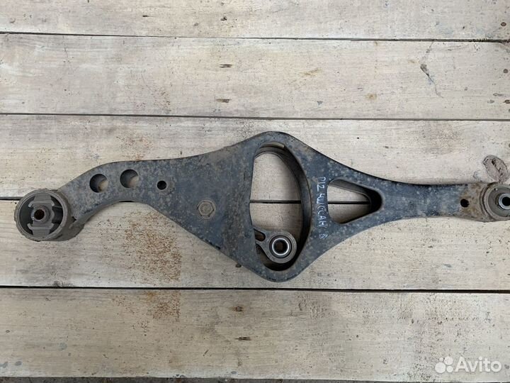 Рычаг маятник бу Примьера Nissan Primera P12