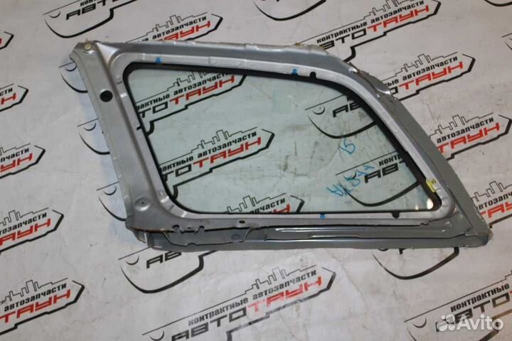 Стекло багажника собачатник toyota caldina AT211G CT216G ST210G ST215G ST215W правое