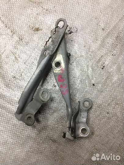 Петли капота Тойота Витц Платц Ист Функарго