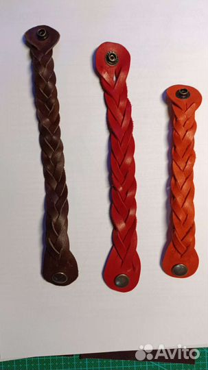 Кожаный браслет