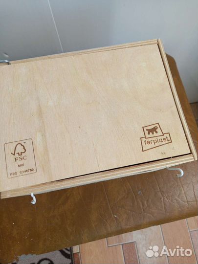 Гнездовой домик для попугаев