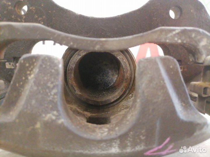 Суппорт передний правый Mitsubishi Lancer 9 CS5W