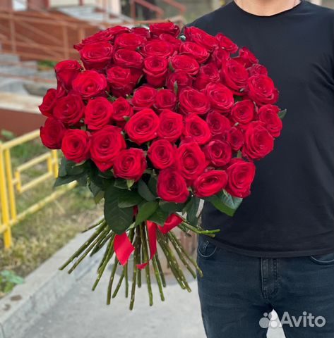 Розы красные высокие 70 см
