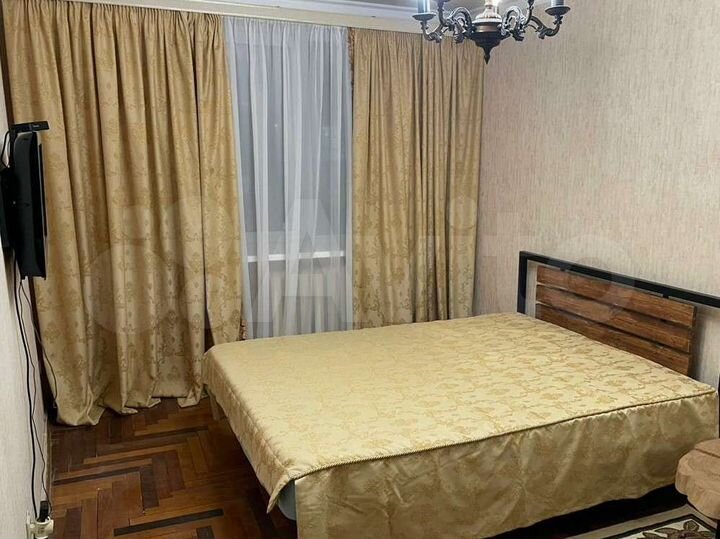 1-к. квартира, 42 м², 5/5 эт.