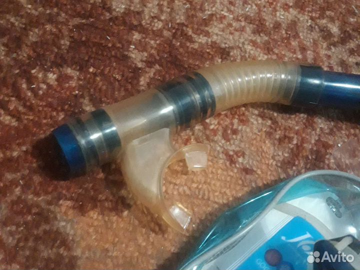 Трубка. Очки. Шапочка