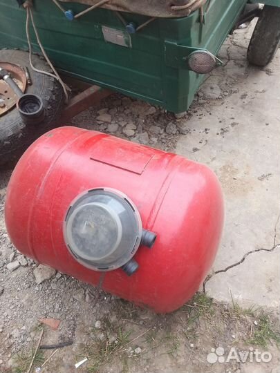 Автомобильный газовый баллон