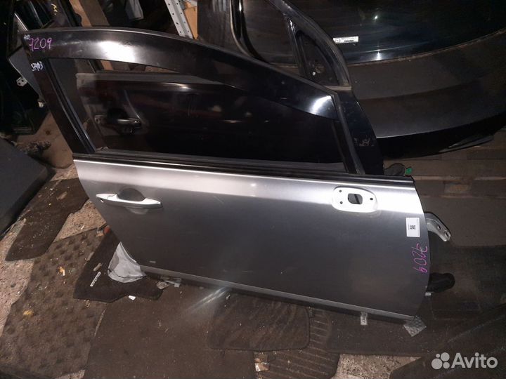 Передняя Дверь на Honda Civic 4D Прав/Лев Разбор