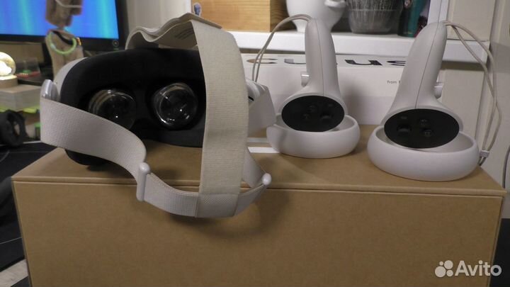 Oculus Quest 2 64GB + Комплект аксессуаров