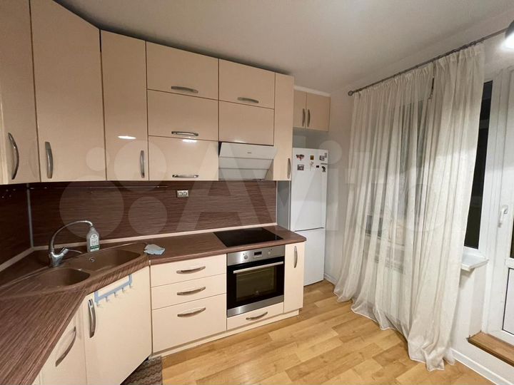 1-к. квартира, 48 м², 9/16 эт.