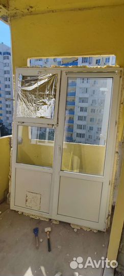 Двери пластиковые со стеклом бу