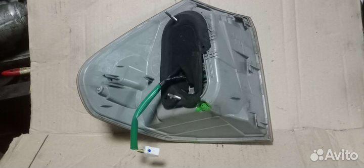 Фонарь задний правый диодный Lexus RX400h