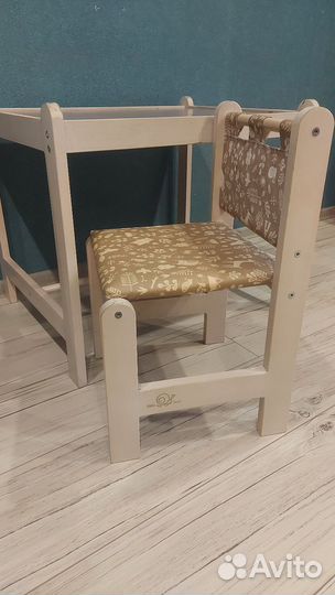 Детский стол со стулом
