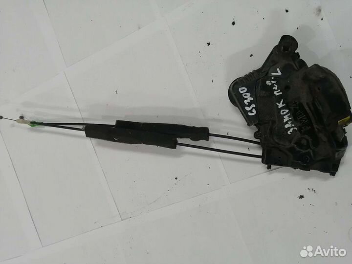 Замок двери lexus gs 300,350,450