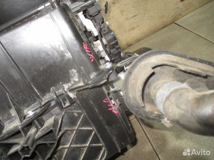 Корпус отопителя VW Touareg 2 (7P)