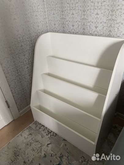 Полка для книг