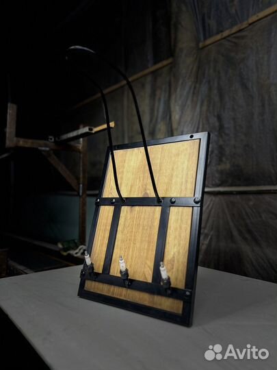 Вешалка для шлема