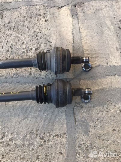 Привод шрус Полуось mercedes w204