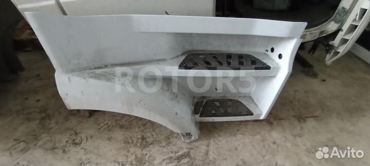 Ступеньки кабины правое Mercedes-Benz Actros