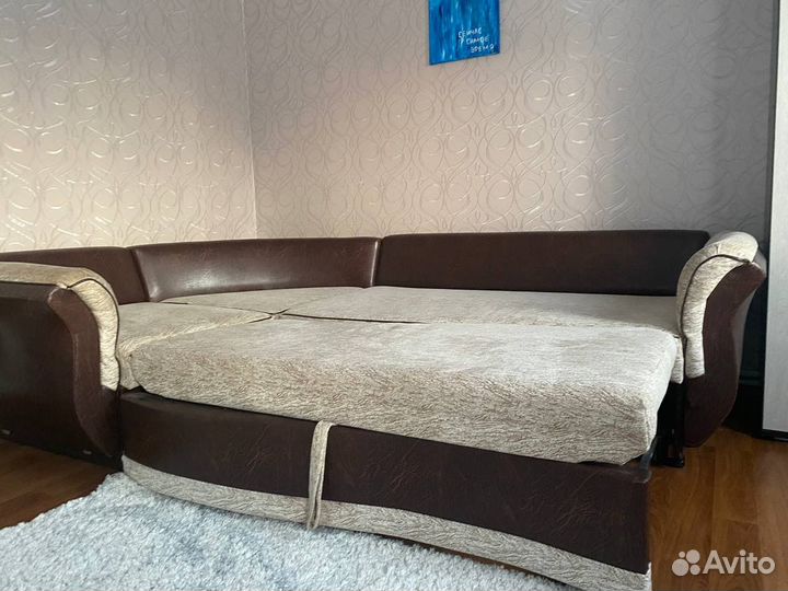 Угловой диван