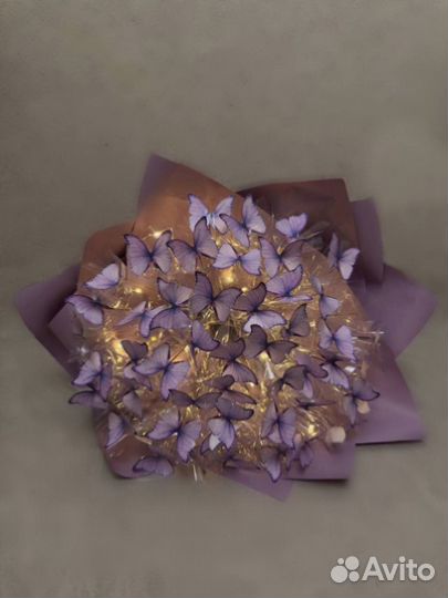 Светящиеся букеты из бабочек