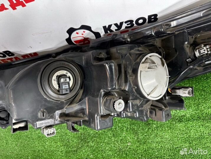 Фара светодиодная передняя правая Toyota