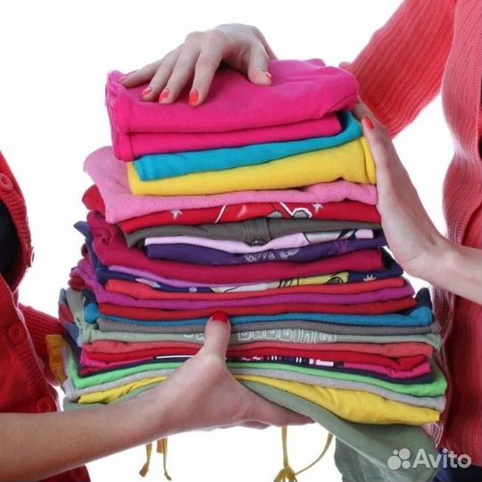 Отдам даром вещи женские )