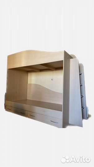 Кровать детская двухэтажная