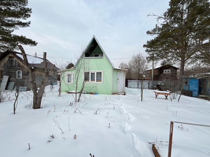 Дом 25 м² на участке 4 сот.