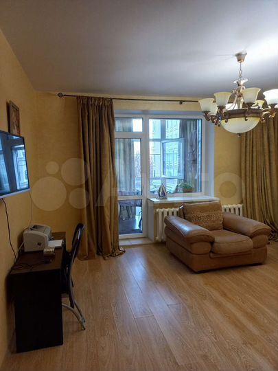2-к. квартира, 70 м², 2/9 эт.