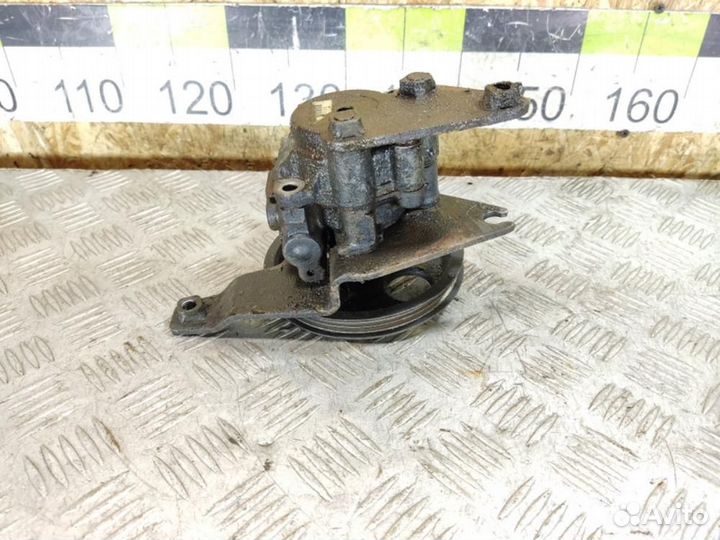 Гур эгур Toyota Corolla e10