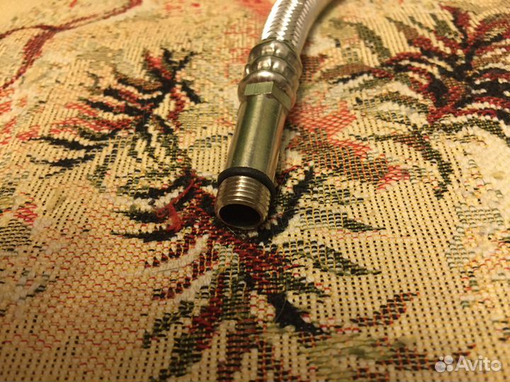 Гибкая подводка для воды 1/2-М10, 40 см