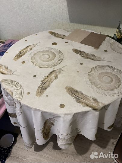 Стол обеденный круглый