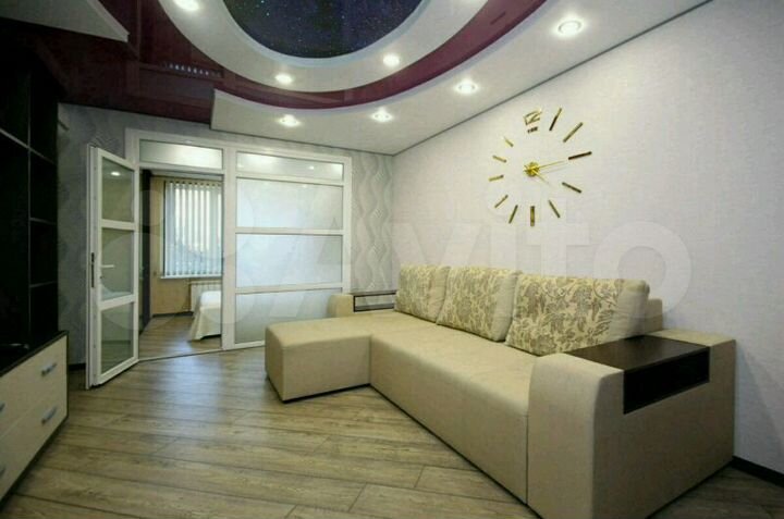 2-к. квартира, 60 м², 3/6 эт.