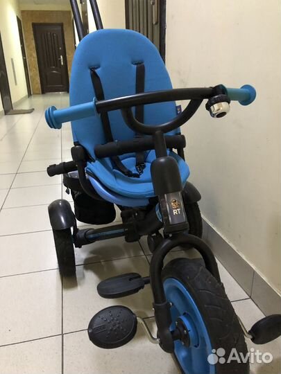 Детский велосипед трехколесный с ручкой