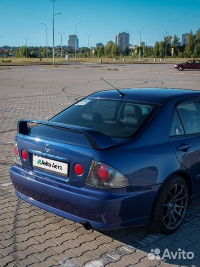 Lexus IS 2.0 AT, 1999, 287 000 км